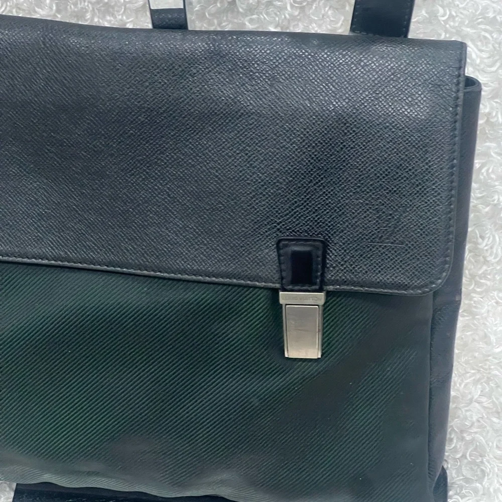 Louis Vuitton Black Fabric and Taiga Leather Saratov GM Messenger Bag